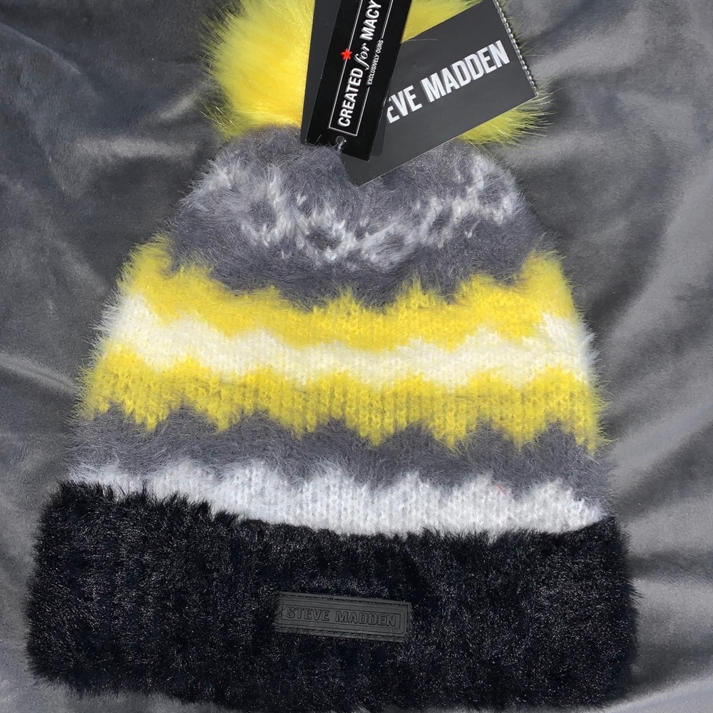 Steve Madden hat